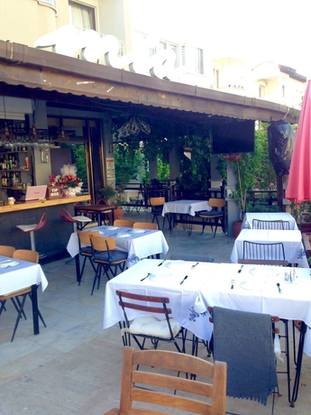 Imagen del bar/restaurante del Hotel Hani Boutique. Foto 4