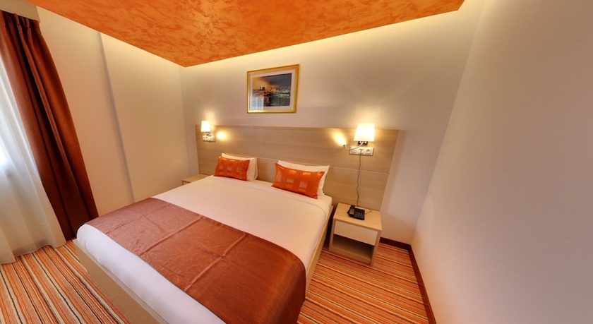 Imagen de la habitación del Hotel Hani. Foto 5