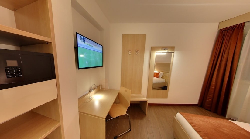 Imagen de la habitación del Hotel Hani. Foto 9