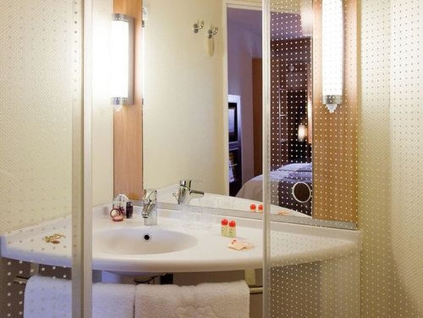 Imagen de la habitación del Hotel Hani. Foto 16