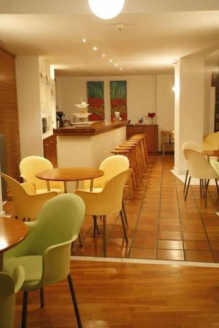 Imagen del bar/restaurante del Hotel Hanioti. Foto 8