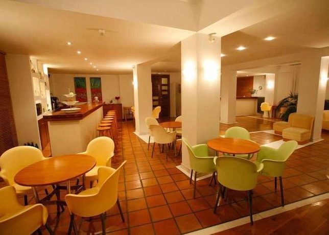Imagen del bar/restaurante del Hotel Hanioti. Foto 11