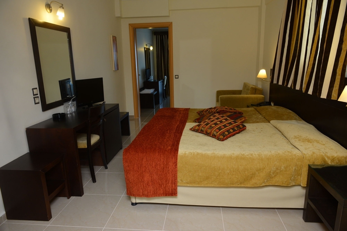 Imagen de la habitación del Hotel Hanioti Grandotel. Foto 12