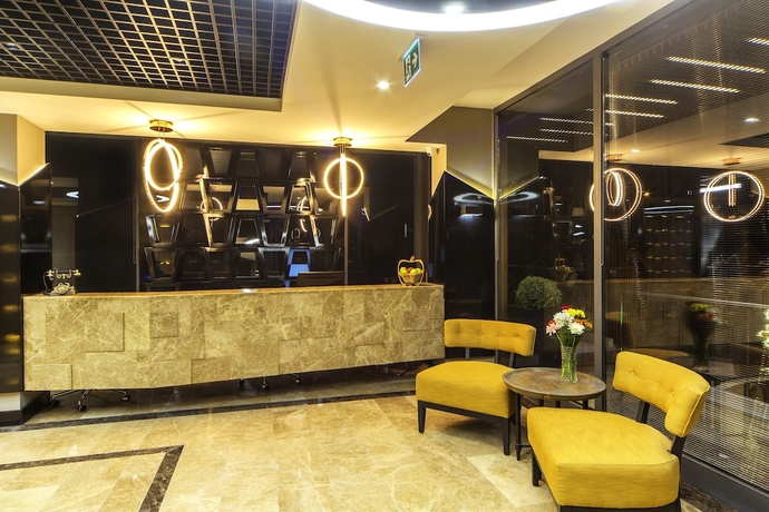 Imagen de los interiores del Hotel Hann. Foto 15