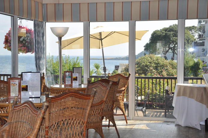 Imagen del bar/restaurante del Hotel Hannafore Point. Foto 3