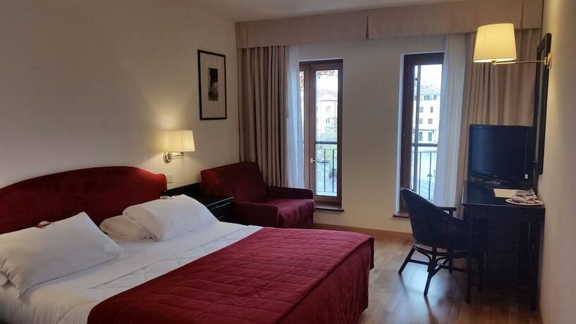 Imagen general del Hotel Hannover, Grado. Foto 3