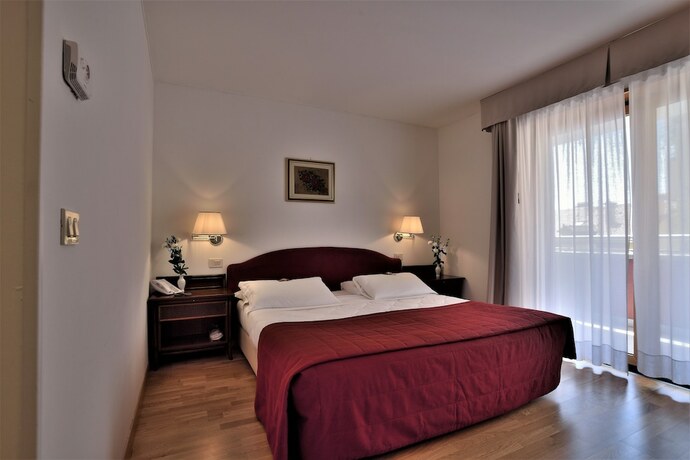 Imagen de la habitación del Hotel Hannover, Grado. Foto 18