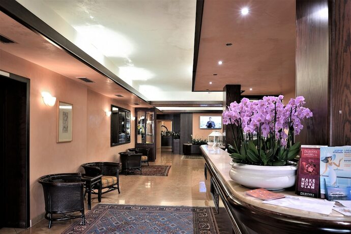 Imagen general del Hotel Hannover, Grado. Foto 7