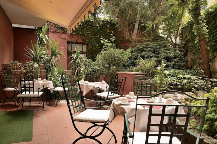 Imagen general del Hotel Hannover, Grado. Foto 13