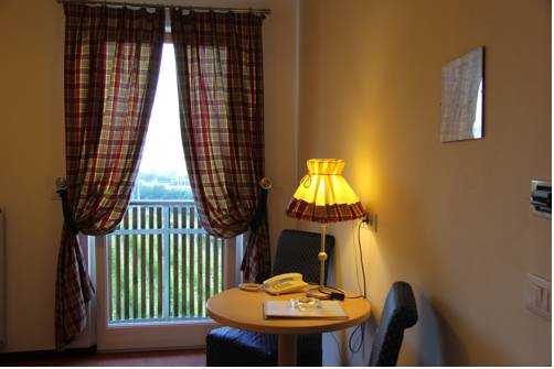 Imagen de la habitación del Hotel Hanny. Foto 6