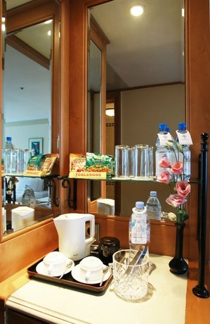 Imagen de la habitación del Hotel Hanoi Daewoo. Foto 6