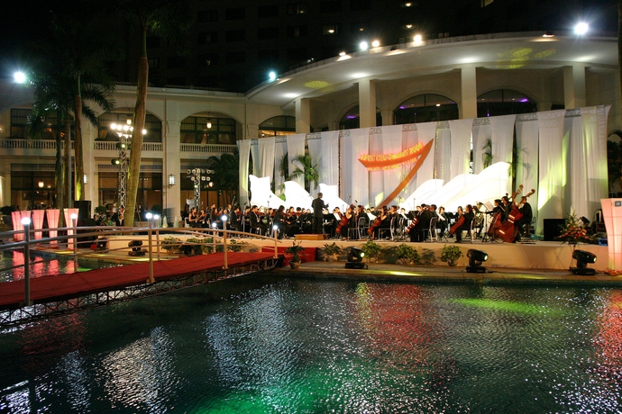 Imagen de los exteriores del Hotel Hanoi Daewoo. Foto 10