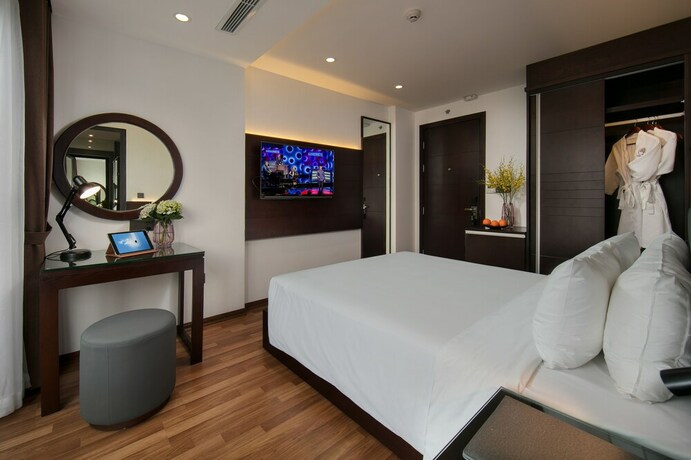 Imagen de la habitación del Hotel Hanoi Fiesta and Spa. Foto 31