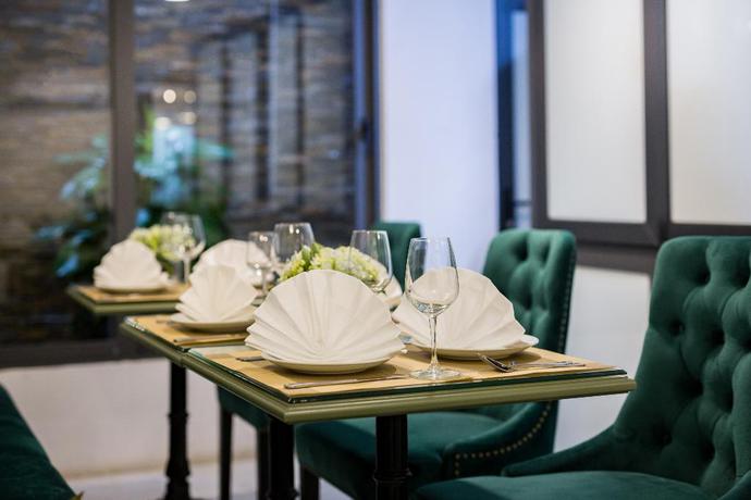 Imagen del bar/restaurante del Hotel Hanoi Gatsby. Foto 1