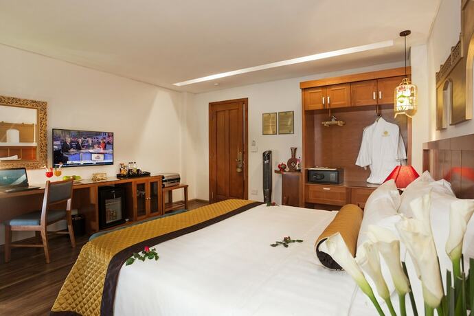 Imagen de la habitación del Hotel Hanoi Golden Holiday. Foto 13