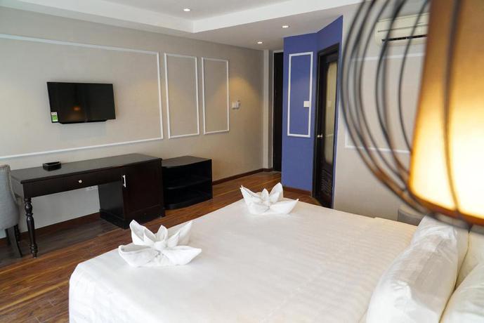 Imagen de la habitación del Hotel Hanoi La Castela. Foto 5