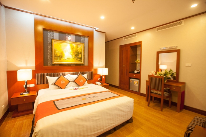 Imagen de la habitación del Hotel Hanoi Larosa. Foto 10