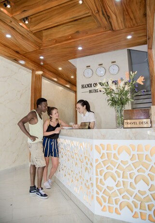 Imagen de los interiores del Hotel Hanoi Oriental Pearl. Foto 17