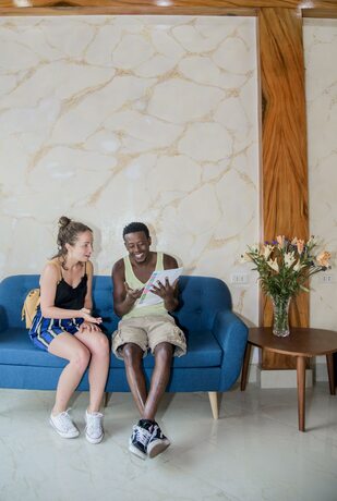 Imagen de los interiores del Hotel Hanoi Oriental Pearl. Foto 19
