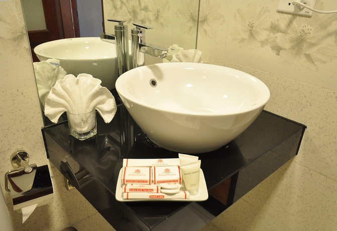Imagen de la habitación del Hotel Hanoi Passion Suite. Foto 11