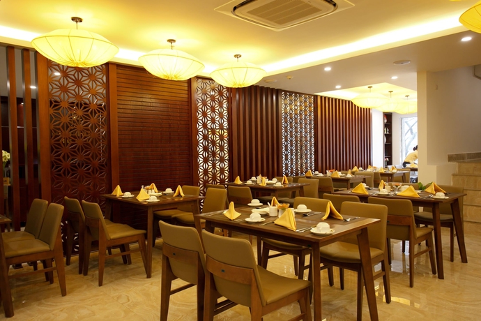 Imagen del bar/restaurante del Hotel Hanoi Pomihoa. Foto 3