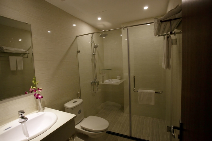 Imagen de la habitación del Hotel Hanoi Pomihoa. Foto 13