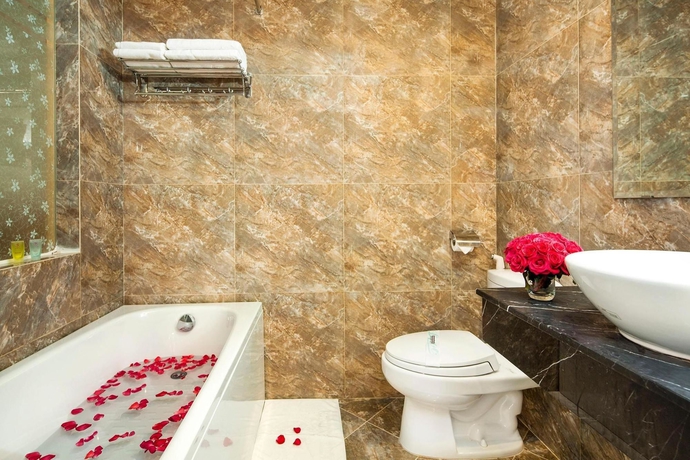 Imagen de la habitación del Hotel Hanoi Sky. Foto 5