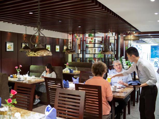 Imagen del bar/restaurante del Hotel Hanoian Central Hotel and Spa. Foto 9