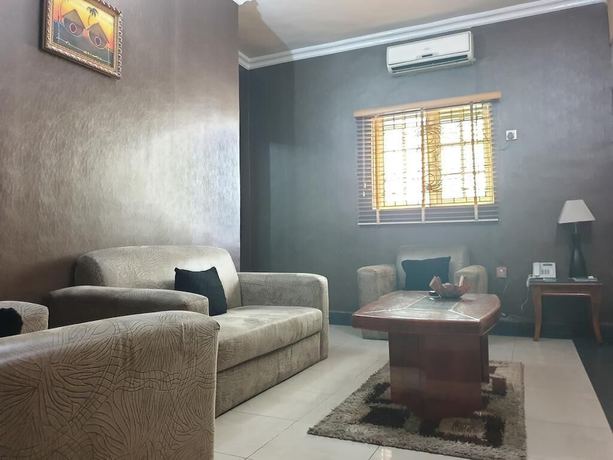 Imagen de la habitación del Hotel Hanos And Suites. Foto 7