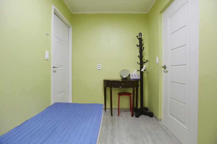 Imagen de la habitación del Hotel Hans House. Foto 8