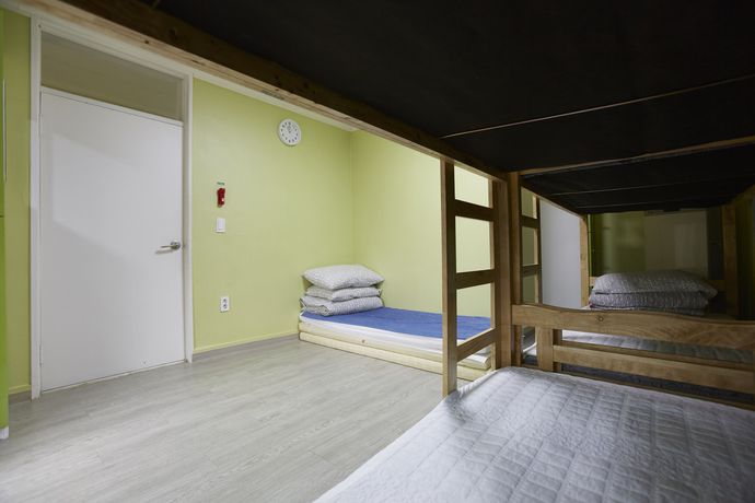 Imagen de la habitación del Hotel Hans House. Foto 18