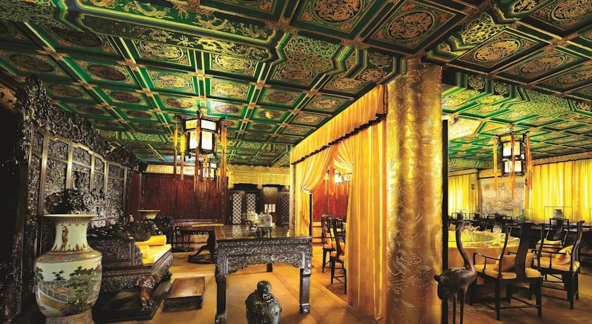 Imagen del bar/restaurante del Hotel Han's Royal Garden. Foto 2