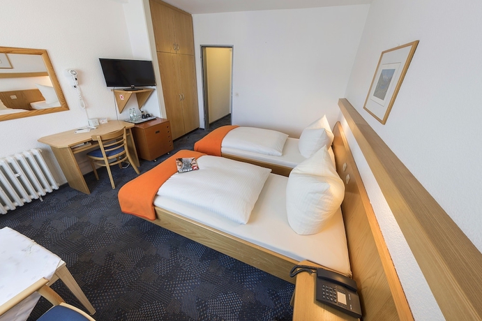 Imagen de la habitación del Hotel Hansa, Dusseldorf. Foto 6
