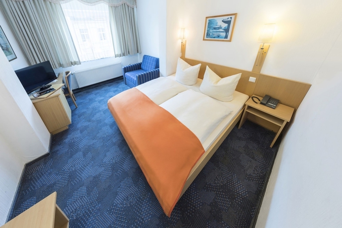 Imagen de la habitación del Hotel Hansa, Dusseldorf. Foto 13