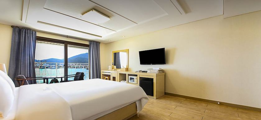 Imagen de la habitación del Hotel Hansan. Foto 7