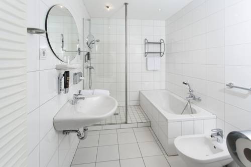 Imagen de la habitación del Hotel Hanse. Foto 5