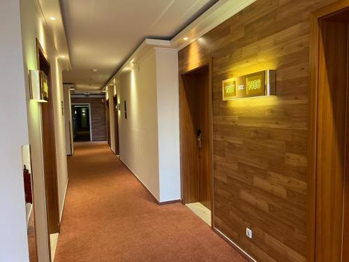 Imagen general del Hotel Hanseatischer Hof, Lubeck. Foto 9