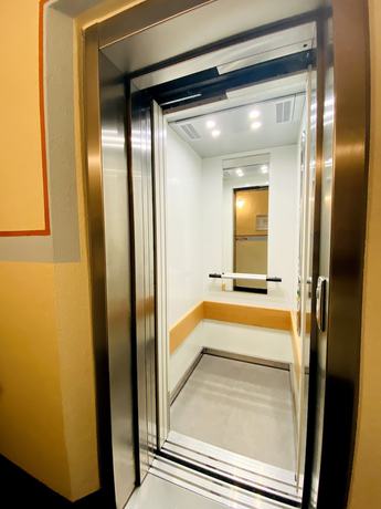 Imagen de los interiores del Hotel Hansehof, Hamburgo. Foto 18