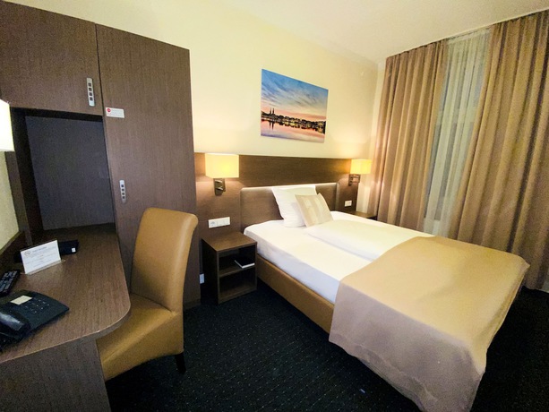 Imagen de la habitación del Hotel Hansehof, Hamburgo. Foto 13