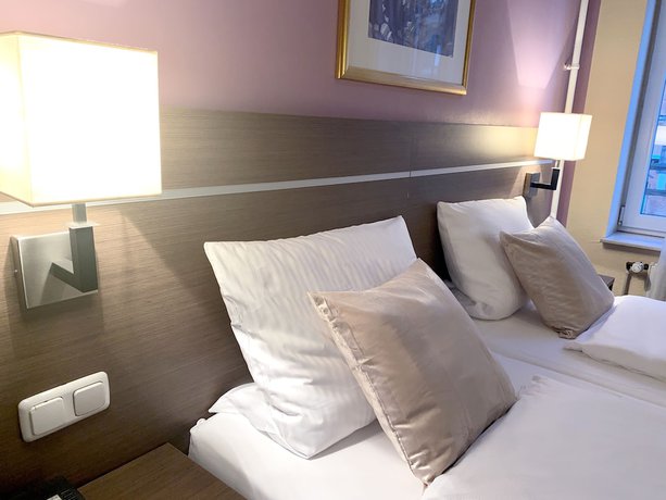 Imagen de la habitación del Hotel Hansehof, Hamburgo. Foto 15