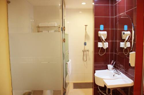 Imagen de la habitación del Hotel Hanting Chongqing Jiefangbei Centre. Foto 15