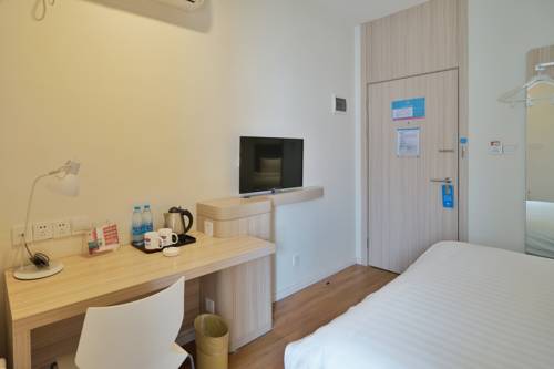 Imagen de la habitación del Hotel Hanting Express Ji'nan Quancheng Square. Foto 3