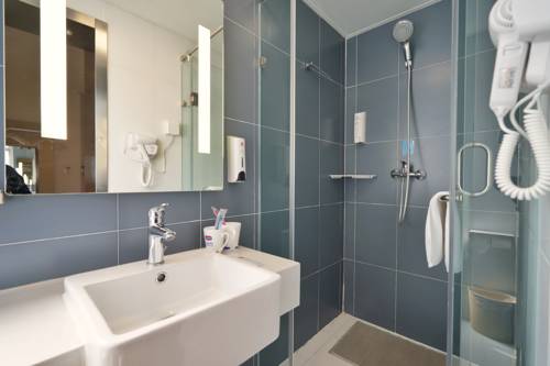 Imagen de la habitación del Hotel Hanting Express Ji'nan Quancheng Square. Foto 6