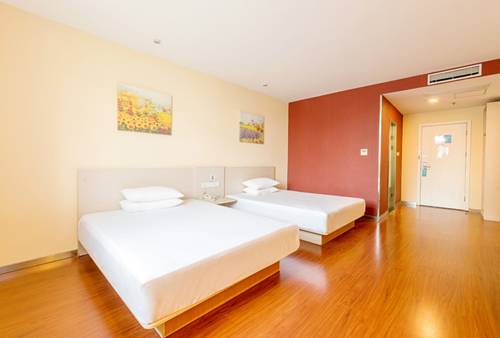 Imagen de la habitación del Hotel Hanting Express Kunming Yieryi Street Yunnan Norma. Foto 2