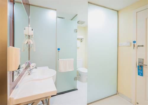 Imagen de la habitación del Hotel Hanting Express Shanghai Lujiazui Oriental Pearl T. Foto 5