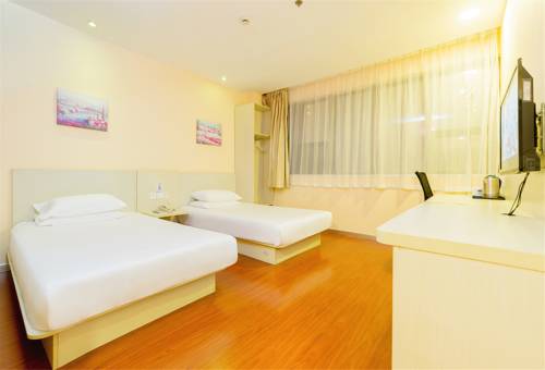 Imagen de la habitación del Hotel Hanting Express Shanghai Pudong Airport. Foto 2
