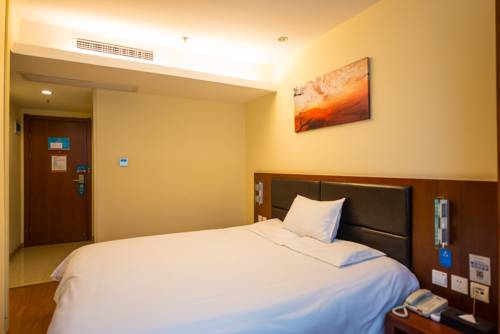 Imagen de la habitación del Hotel Hanting Express Shanghai The Bund Nanjing East Roa. Foto 6