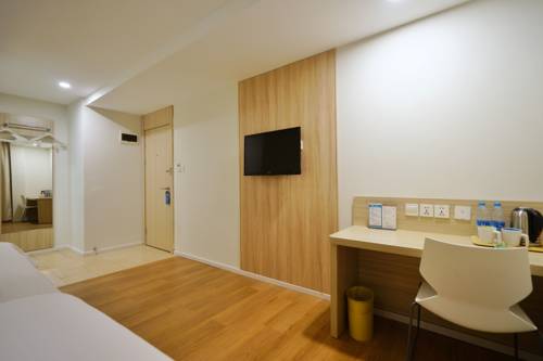 Imagen de la habitación del Hotel Hanting Express Shanghai Xiangyang Road. Foto 6