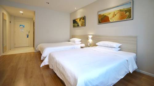 Imagen de la habitación del Hotel Hanting Express Shanghai Xujiahui. Foto 6