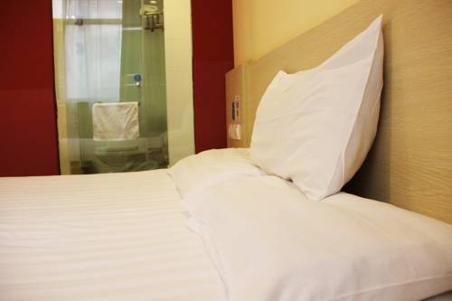 Imagen de la habitación del Hotel Hanting Express Yangzhou Golden Eagle Square. Foto 1